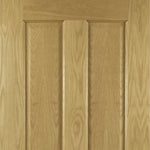 Deanta Bury Victorian Oak 4 Panel Internal Door - Lifestyle Image 2