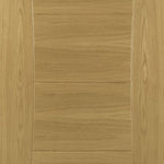 Pamplona Prefinished Oak Door - Lifestyle Image 2