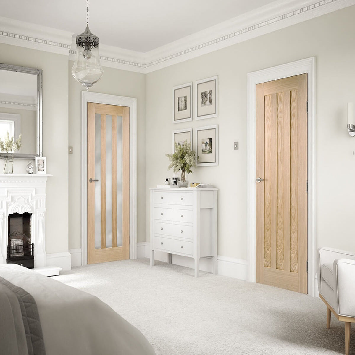 Idaho Three Panel Oak Door - Lifestyle Image 1