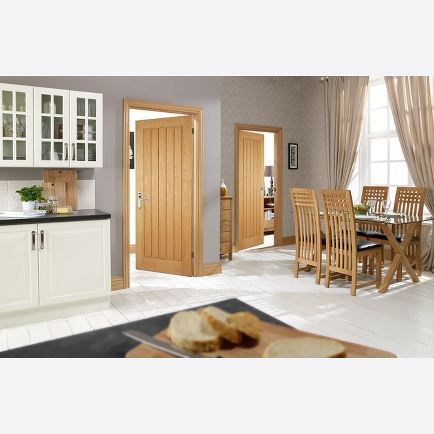 Mexicano Engineered Oak Door - Lifestyle Image 1