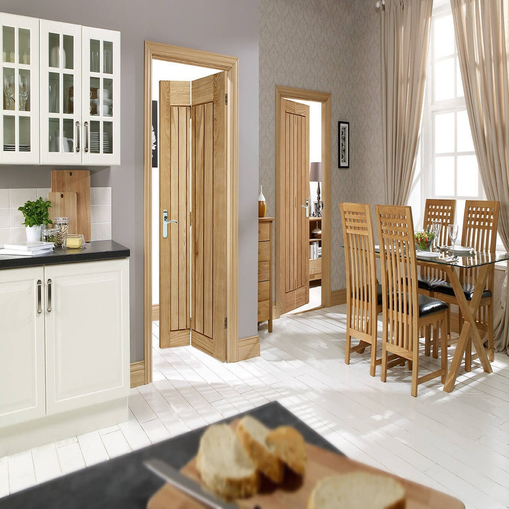 Lifestyle Mexicano oak bifold door fitted in an interior