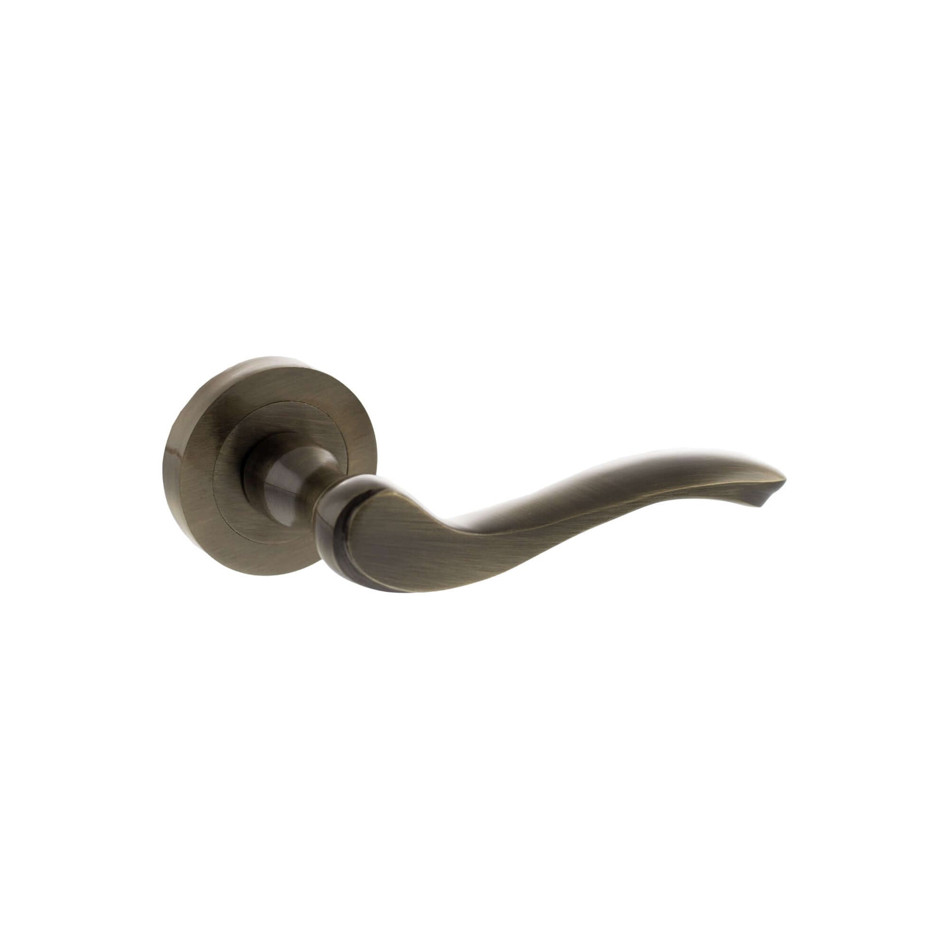 Warwick Lever On Round Rose
