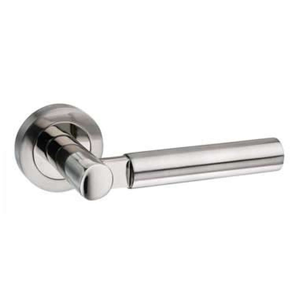Product Palermo door lever on white background